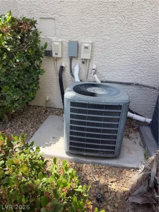 Photo #1: 2781090 Listing 
