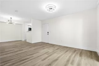 Photo #2: 2781109 Listing