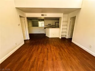 Photo #6: 2781179 Listing 