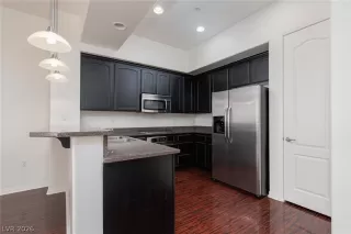 Photo #1: 2781226 Listing 