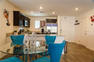 Photo #4: 2781279 Listing 