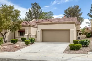 Photo #2: 2781299 Listing