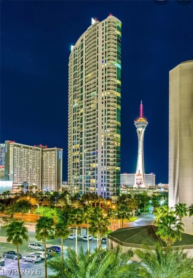 MLS: 2781318 Condo For Sale