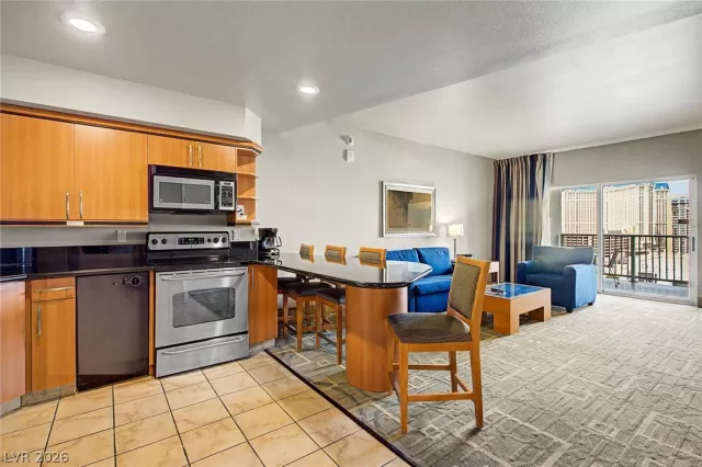 MLS: 2781329 Condo For Sale
