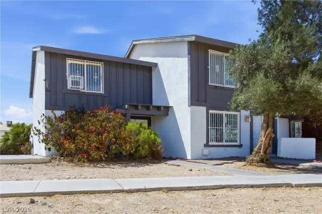 MLS: 2781423 Condo For Sale