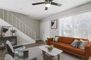 Photo #4: 2781423 Listing 
