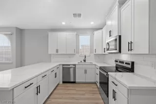 Photo #4: 2781426 Listing 