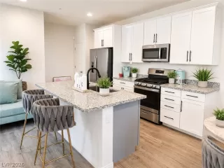 Photo #3: 2781431 Listing 