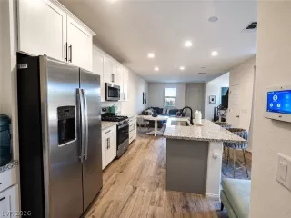 Photo #4: 2781431 Listing 