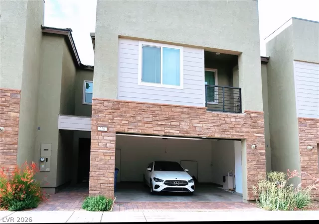 MLS: 2781479 Condo For Sale