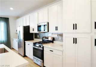 Photo #3: 2781479 Listing 