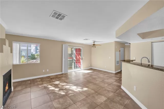 MLS: 2781491 Condo For Sale
