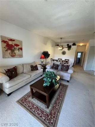 Photo #3: 2781506 Listing 