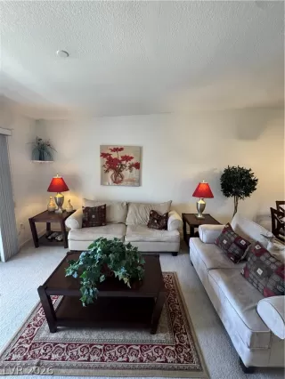 Photo #4: 2781506 Listing 