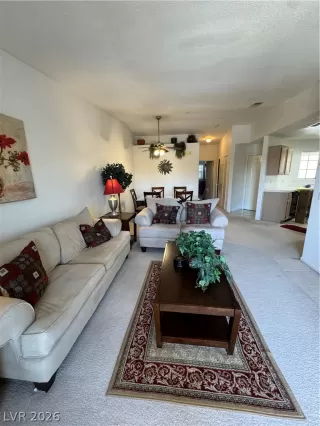 Photo #5: 2781506 Listing 