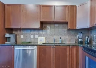 Photo #1: 2781511 Listing
