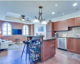 Photo #3: 2781511 Listing