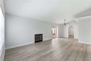 Photo #5: 2781548 Listing 