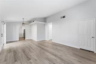 Photo #6: 2781548 Listing 