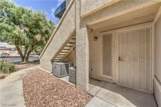 Photo #2: 2781553 Listing 