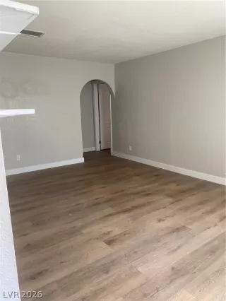 Photo #5: 2781554 Listing 