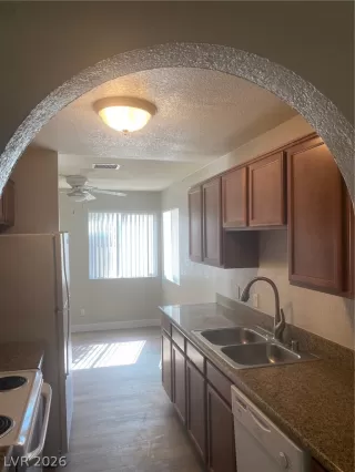 Photo #6: 2781554 Listing 