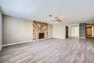 Photo #4: 2781590 Listing 
