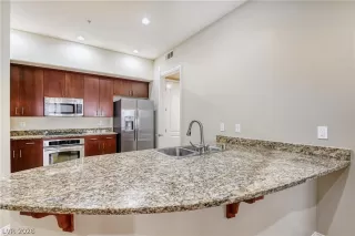 Photo #4: 2781606 Listing 