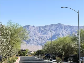 Photo #3: 2781622 Listing 