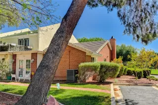 Photo #3: 2781697 Listing