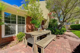 Photo #4: 2781697 Listing