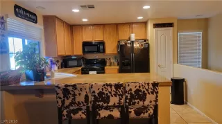 Photo #3: 2781706 Listing 