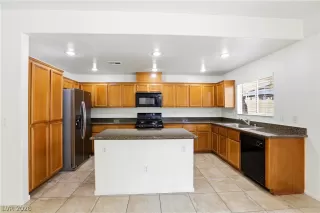 Photo #4: 2781747 Listing 