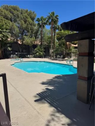 Photo #4: 2781778 Listing 