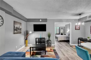 Photo #1: 2781826 Listing 