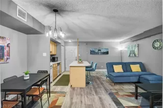Photo #2: 2781826 Listing 