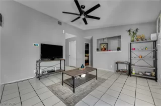 Photo #4: 2781839 Listing 