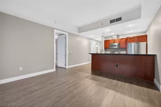 Photo #5: 2781853 Listing