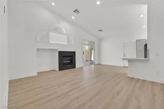 Photo #3: 2781881 Listing 