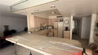 Photo #5: 2781884 Listing