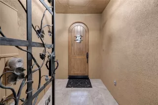 Photo #2: 2781888 Listing 
