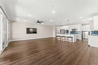 Photo #1: 2781889 Listing