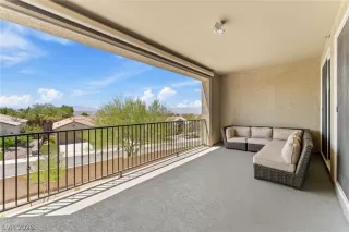 Photo #2: 2781889 Listing