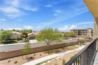 Photo #3: 2781889 Listing