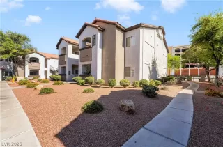 Photo #1: 2781899 Listing
