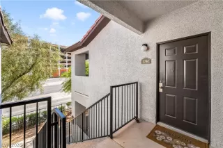 Photo #4: 2781899 Listing