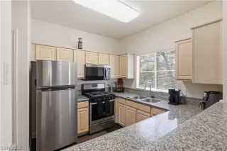 Photo #2: 2781905 Listing 