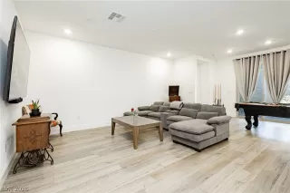 Photo #4: 2781922 Listing