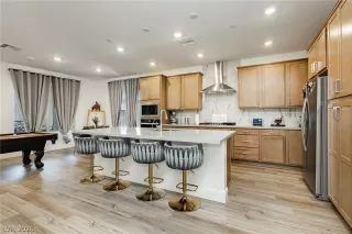 Photo #5: 2781922 Listing