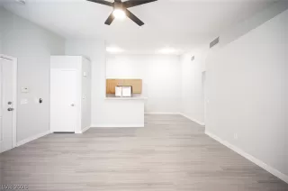 Photo #2: 2781927 Listing 
